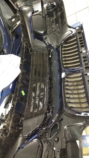 Установка защитной сетки радиатора на BMW X1