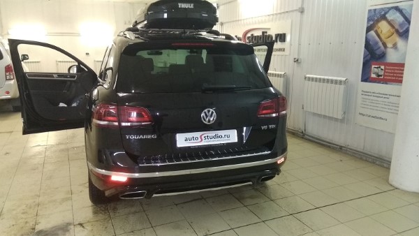 Установка видеорегистратора на Volkswagen Touareg