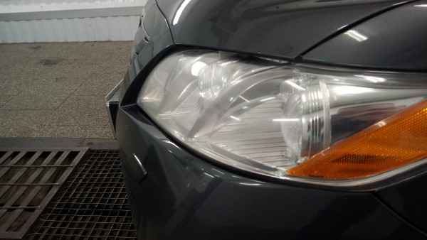 Полировка фар и нанесение антигравийной пленки на переднюю оптику Toyota Camry