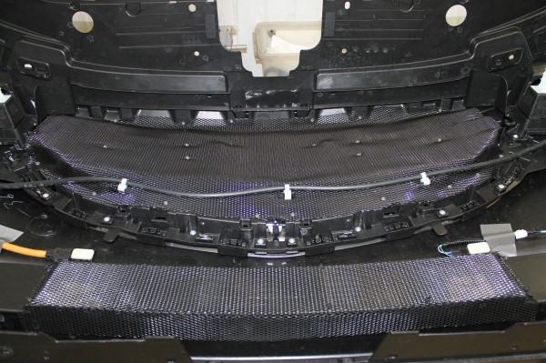 Установка защитной сетки радиатора на Mazda CX-5