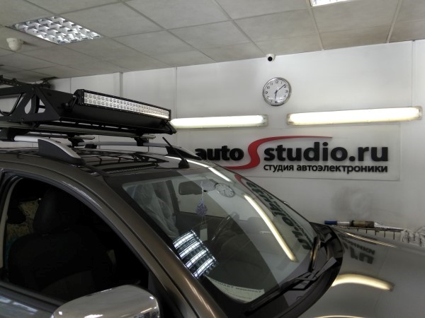 Установка дополнительных осветительных приборов на Mitsubishi L200