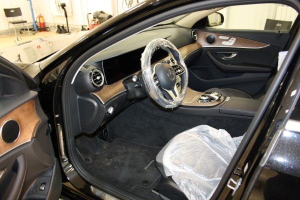 Установка охранного комплекса на Mercedes E-class