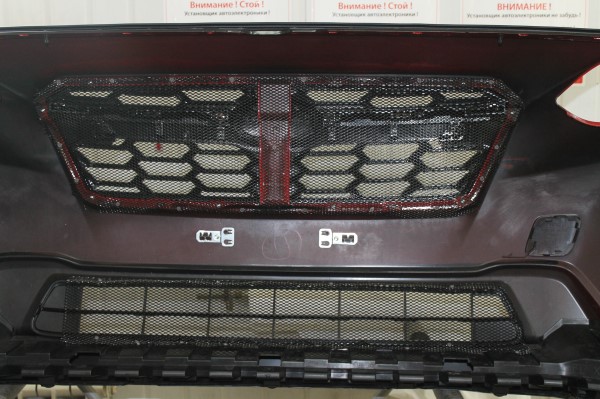 Установка защитной сетки радиатора на Subaru XV