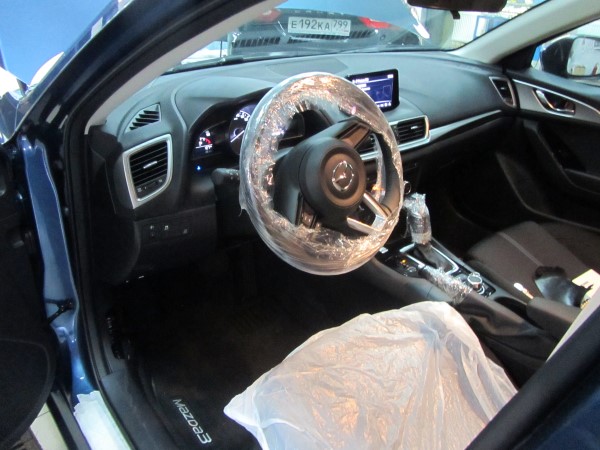 Установка охранного комплекса на Mazda 3