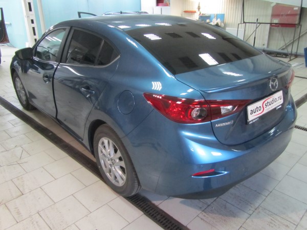 Установка охранного комплекса на Mazda 3