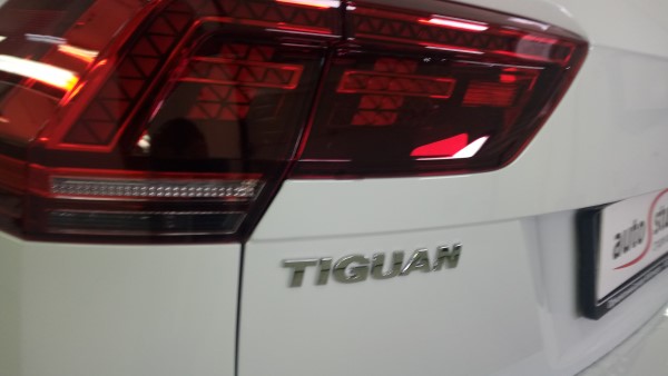 Установка охранного комплекса на Volkswagen Tiguan