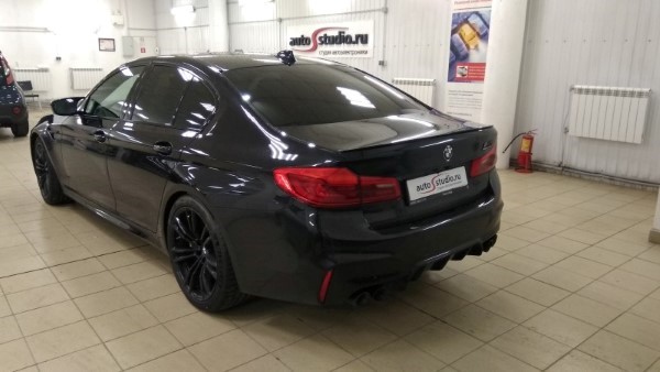 Установка охранного комплекса на BMW M5