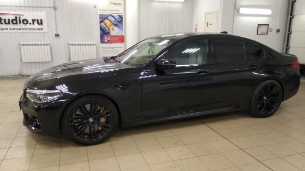 Установка охранного комплекса на BMW M5