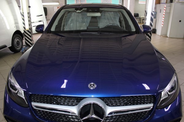 Установка противоугонного комплекса на Mercedes GLC