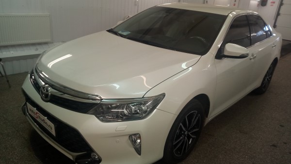 Установка охранного комплекса на Toyota Camry