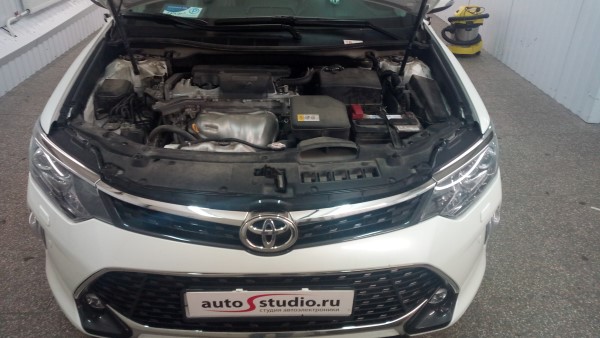 Установка охранного комплекса на Toyota Camry