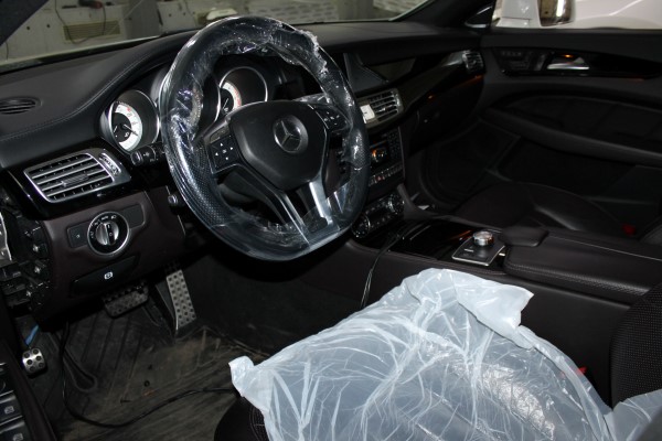 Установка охранного комплекса на Mercedes CLS