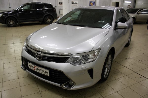 Установка охранного комплекса на Toyota Camry