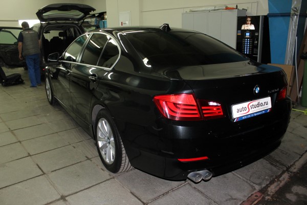 Установка охранного комплекса на BMW 5 Series