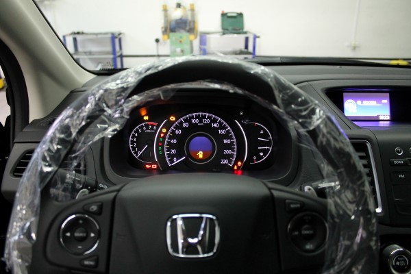 Установка охранного комплекса на Honda CR-V
