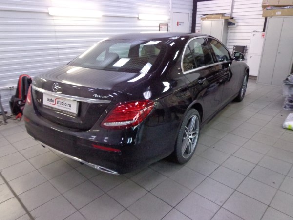 Установка охранного комплекса на Mercedes E-Class