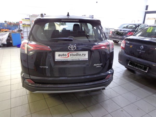 Установка охранного комплекса на Toyota RAV4