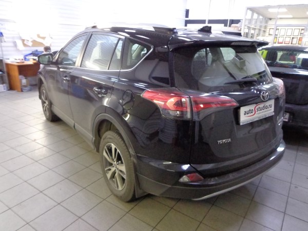 Установка охранного комплекса на Toyota RAV4