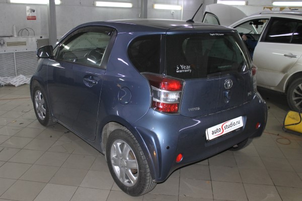 Установка синализации на Toyota IQ