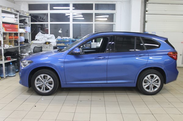 Установка охранного комплекса на BMW X1