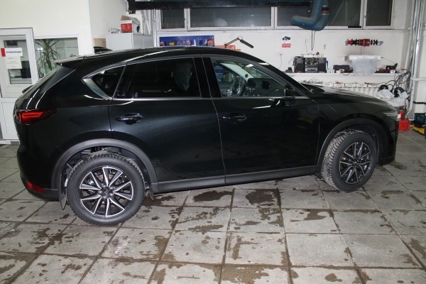 Установка охранного комплекса на Mazda CX-5