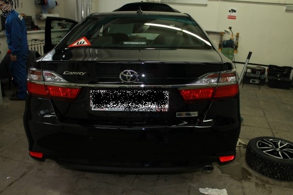 Установка охранного комплекса на Toyota Camry