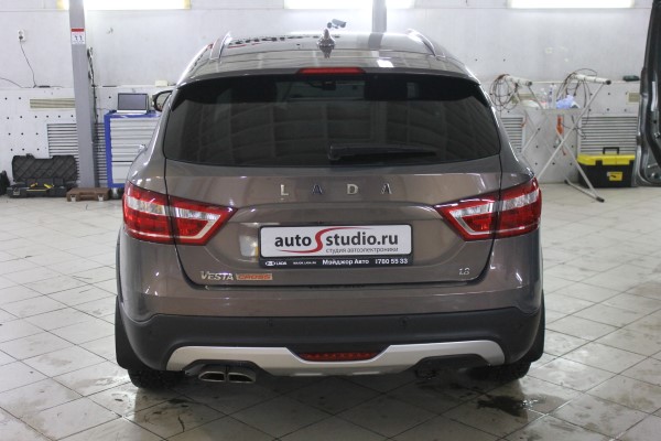 Установка охранного комплекса на Lada Vesta