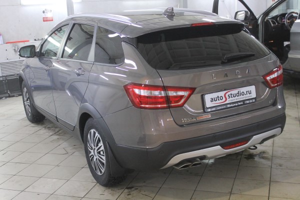 Установка охранного комплекса на Lada Vesta