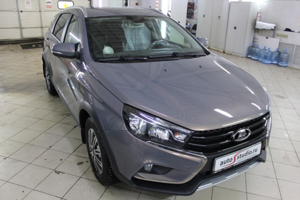Установка охранного комплекса на Lada Vesta