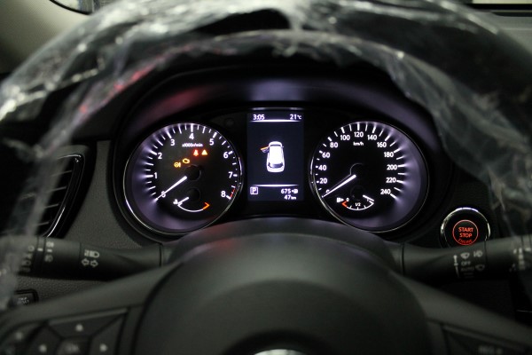 Установка охранного комплекса на Nissan X-Trail