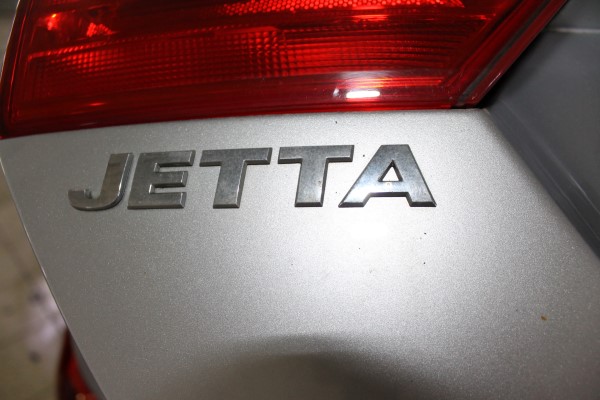 Установка парктроника на Volkswagen Jetta