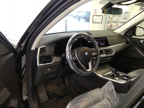 Установка охранного комплекса на BMW X5