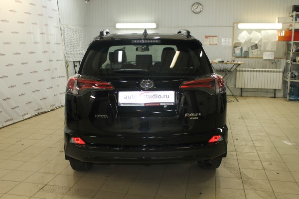 Установка охранного комплекса на Toyota RAV4
