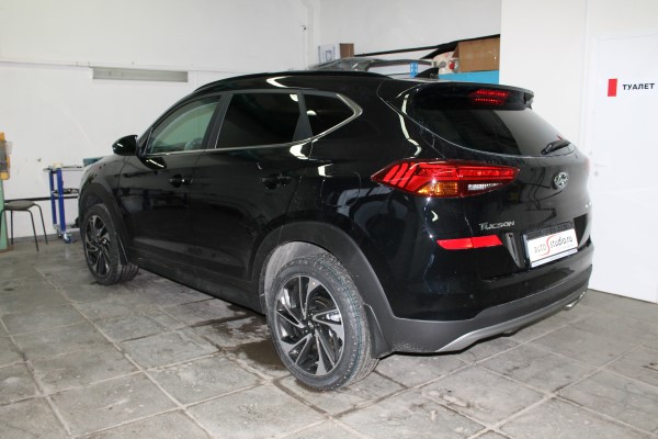 Установка охранного комплекса на Hyundai Tucson