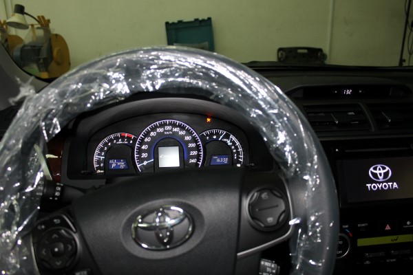 Установка охранного комплекса на Toyota Camry
