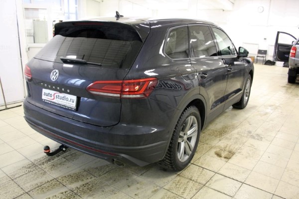 Установка охранного комплекса на Volkswagen Touareg