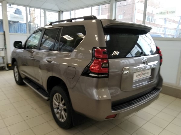 Установка охранного комплекса на Toyota Land Cruiser Prado