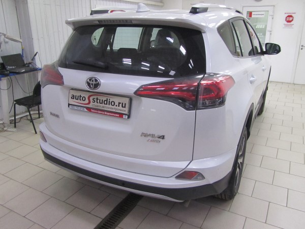 Установка охранного комплекса на Toyota RAV4