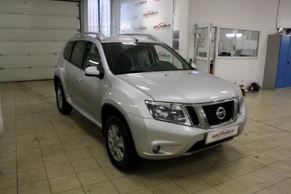 Установка охранного комлекса на Nissan Terrano