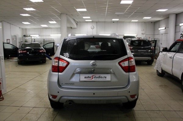 Установка охранного комлекса на Nissan Terrano