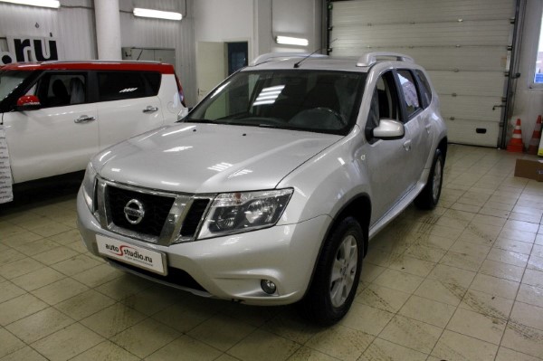 Установка охранного комлекса на Nissan Terrano
