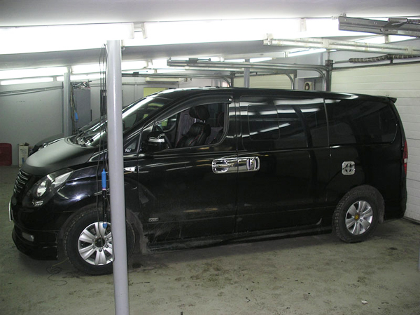 Установка охранного комплекса на Hyundai Starex