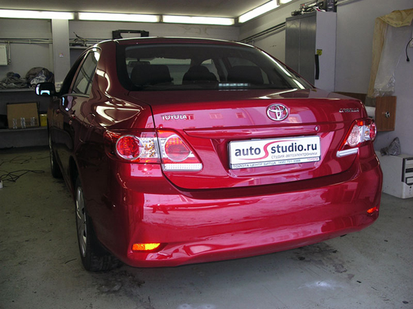 Установка охранного комплекса на Toyota Corolla