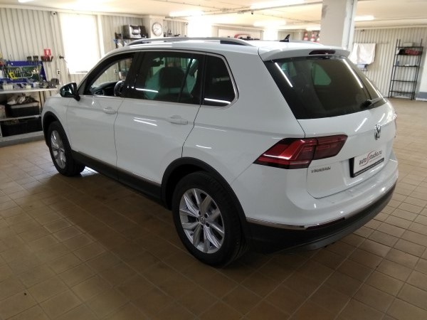 Установка охранного комплекса на Volkswagen Tiguan