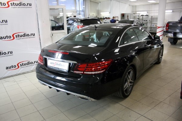 Установка охранного комплекса на Mercedes E-class