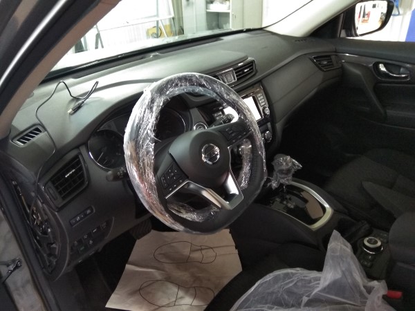Установка охранного комплекса на Nissan X-Trail