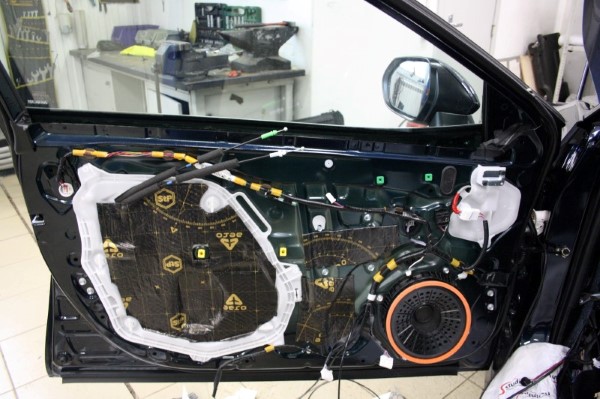 Комплексная вибро-шумоизоляция Toyota Camry