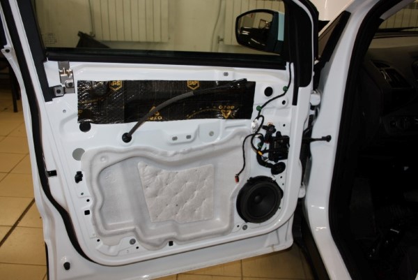 Комплексная вибро-шумоизоляция Ford Kuga