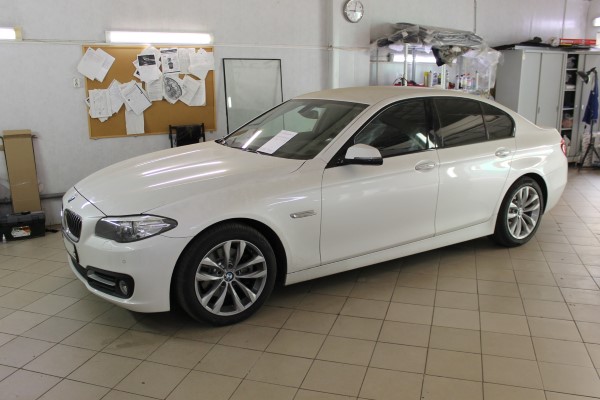 Установка охранного комплекса на BMW 5 series