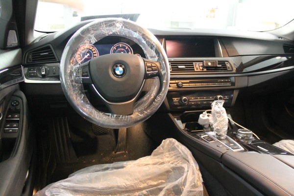 Установка охранного комплекса на BMW 5 series